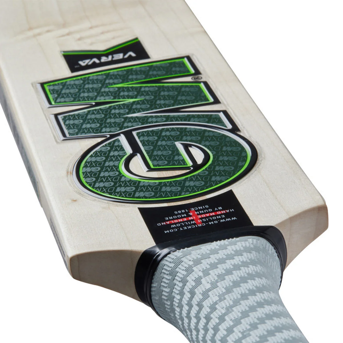 Gunn & Moore Saim Ayub 404 Cricket Bat - Image 3