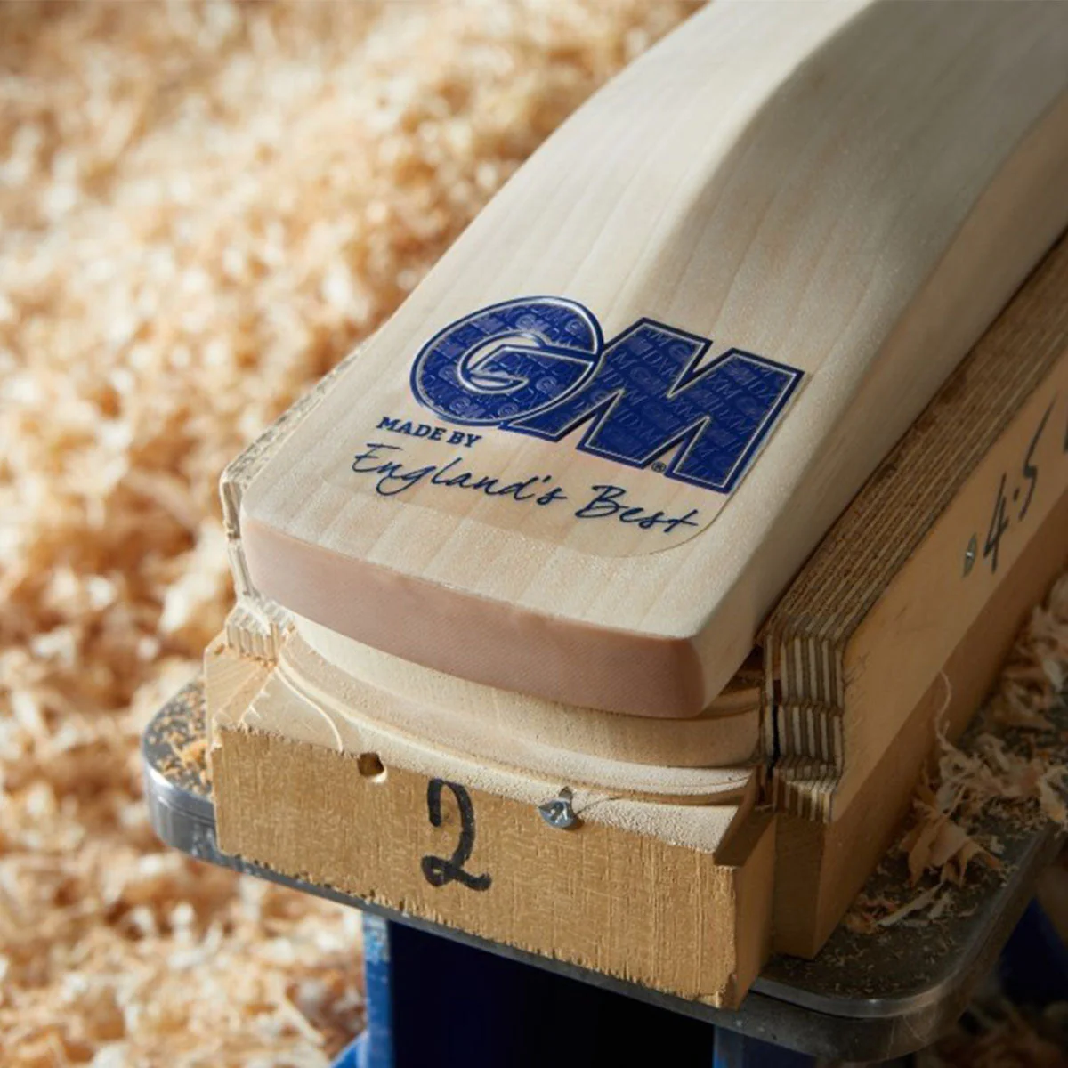 Gunn & Moore Stuart Broad Players Edition Cricket Bat - Image 3