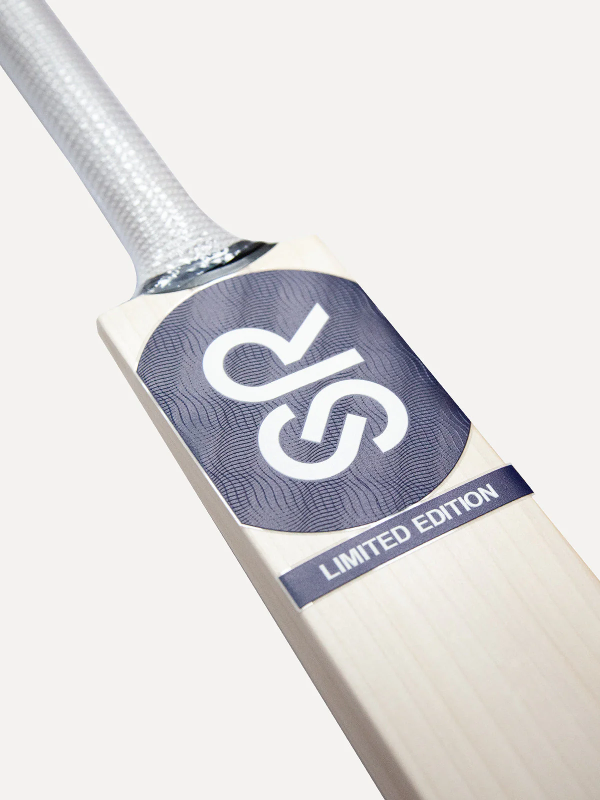 SR Limited Edition Junior Cricket Bat - Image 5